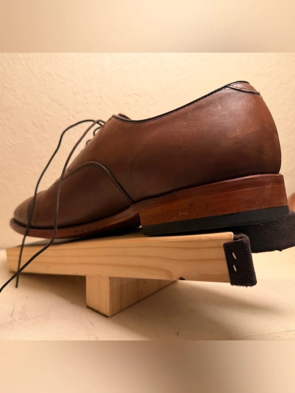 Johnston & Murphy Brown Cap-Toe Oxford Dress Shoes